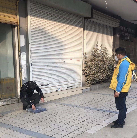 收快遞的正確姿勢！蘇寧物流全國鼓勵“無接觸配送”服務472.png