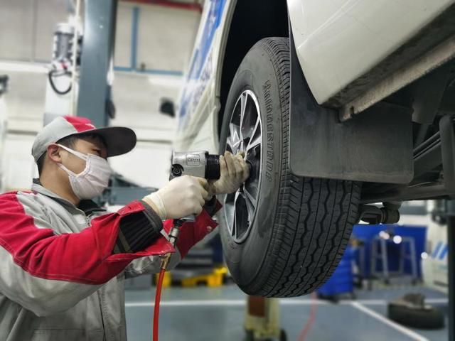 抗擊疫情，一汽豐田“夢之隊”一夜集結，為120急救用車保駕護航