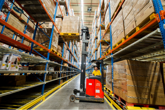 【0512】蘇寧云倉推“0倉租”計劃 聯手蘇寧拼購進軍全國產業帶(1)(1)789.png