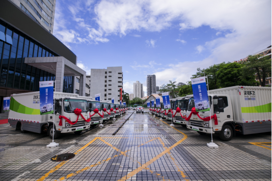 【宣傳通稿-終】支承環保大業、共筑綠色未來——江淮汽車首批51臺新能源商用車交付深圳支氏環保1613.png
