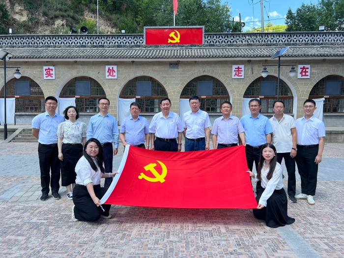 圖2 梁家河學習 圖2 梁家河學習