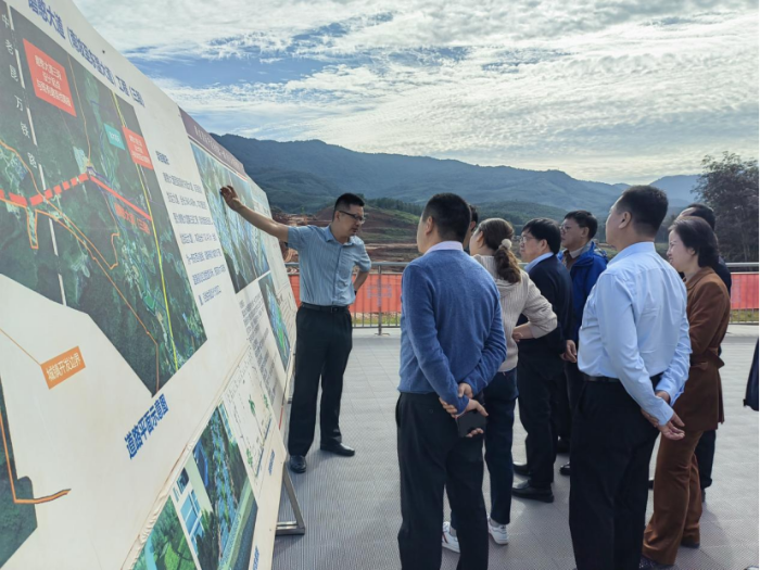 貴州省物流行業協會、貴州省外經貿企業協會、貴州現代物流產業集團赴廣西、云南開展商貿物流專題調研994